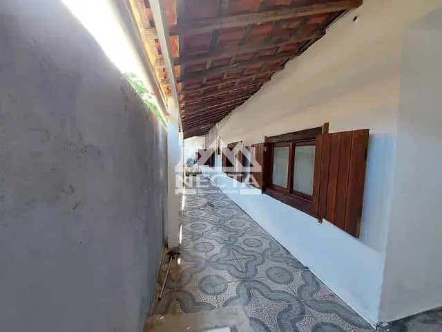 Sobrado 3 quartos e 2 banheiros, à venda, no bairro Varadouro em São Sebastião