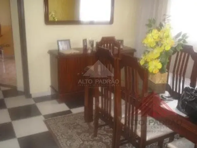 Sobrado com 250m² 3 quartos e 1 banheiro, à venda, no bairro Jardim Pedroso em Mauá
