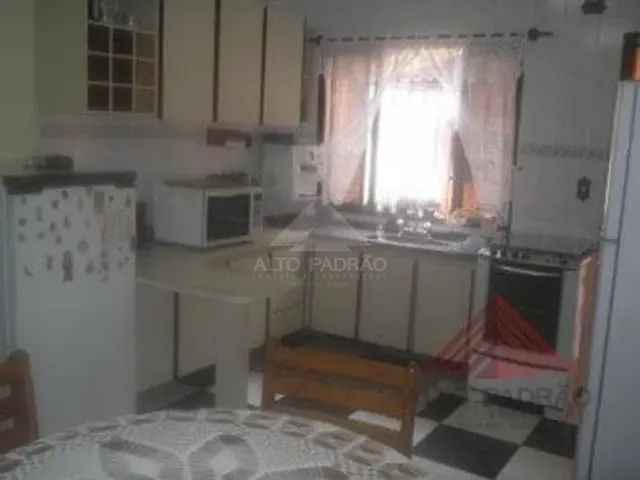 Sobrado com 250m² 3 quartos e 1 banheiro, à venda, no bairro Jardim Pedroso em Mauá