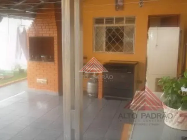 Sobrado com 250m² 3 quartos e 1 banheiro, à venda, no bairro Jardim Pedroso em Mauá