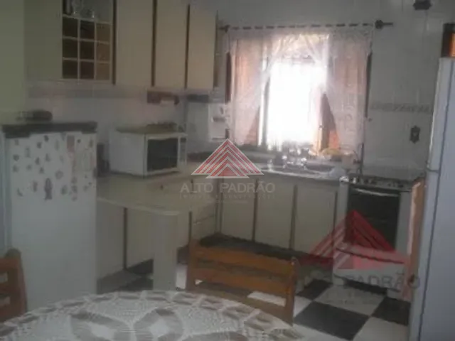 Sobrado com 250m² 3 quartos e 1 banheiro, à venda, no bairro Jardim Pedroso em Mauá