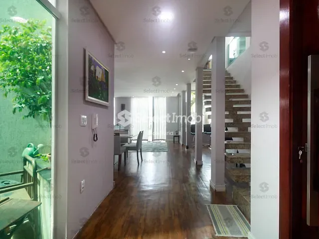 Sobrado com 300m² 3 quartos e 4 banheiros, à venda, no bairro Jardim Rosina em Mauá