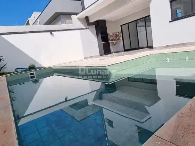 Sobrado com 250m² 3 quartos e 4 banheiros, à venda, no bairro Cézar de Souza em Mogi das Cruzes