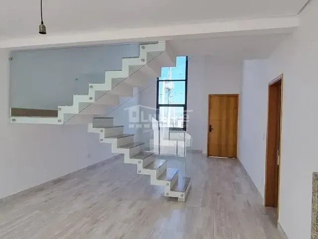 Sobrado com 250m² 3 quartos e 4 banheiros, à venda, no bairro Cézar de Souza em Mogi das Cruzes