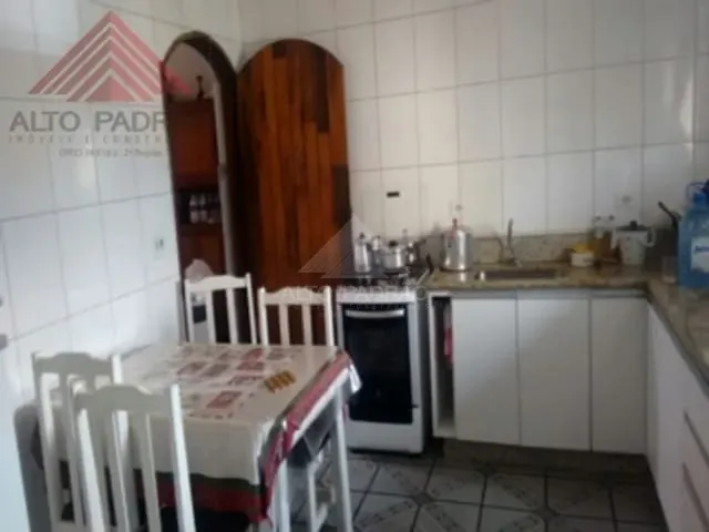 Sobrado com 100m² 4 quartos e 3 banheiros, à venda, no bairro Jardim Guapituba em Mauá