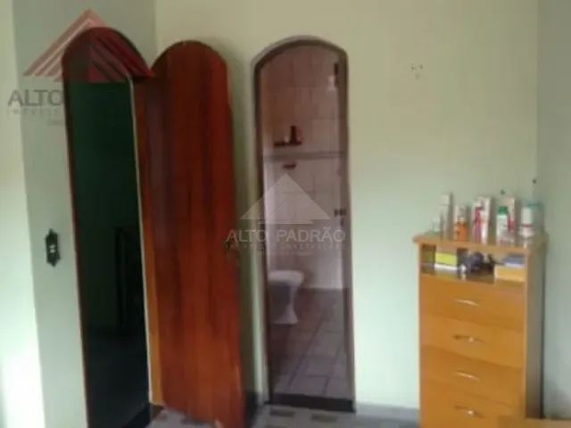 Sobrado com 100m² 4 quartos e 3 banheiros, à venda, no bairro Jardim Guapituba em Mauá