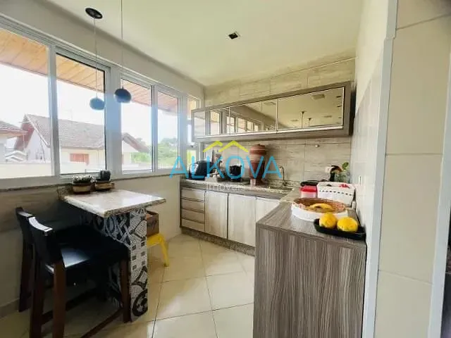Sobrado com 315m² 4 quartos e 5 banheiros, à venda, no bairro Jardim América em São José dos Campos