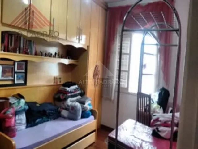 Sobrado 3 quartos e 3 banheiros, à venda, no bairro Jardim Mauá em Mauá