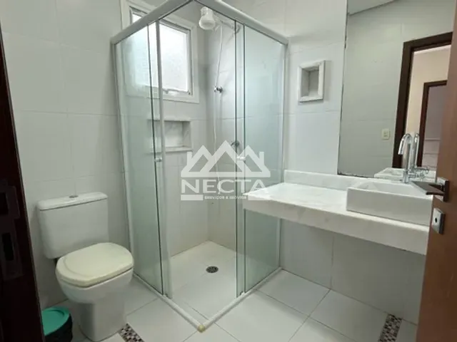 Sobrado com 750m² 4 quartos e 5 banheiros, à venda, no bairro Praia Deserta em São Sebastião
