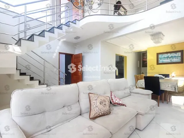 Sobrado com 279m² 3 quartos e 2 banheiros, à venda, no bairro Jardim Pedroso em Mauá