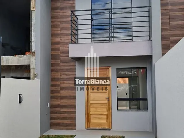 Sobrado 2 quartos e 2 banheiros, à venda, no bairro Cará-Cará em Ponta Grossa