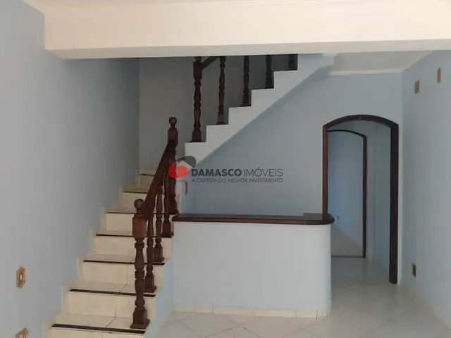 Sobrado com 151m² 3 quartos e 1 banheiro, à venda, no bairro Campestre em Santo André
