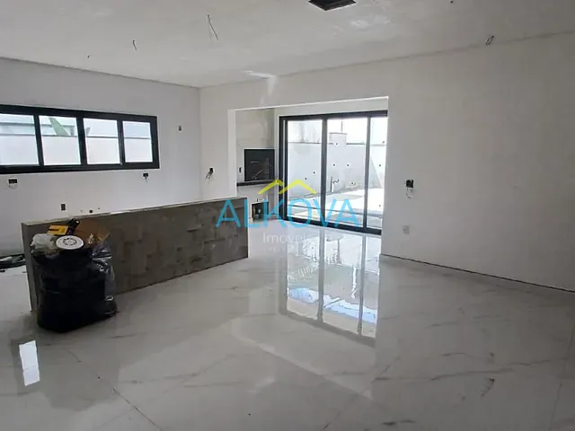 Sobrado com 451m² 4 quartos e 6 banheiros, à venda, no bairro Urbanova em São José dos Campos