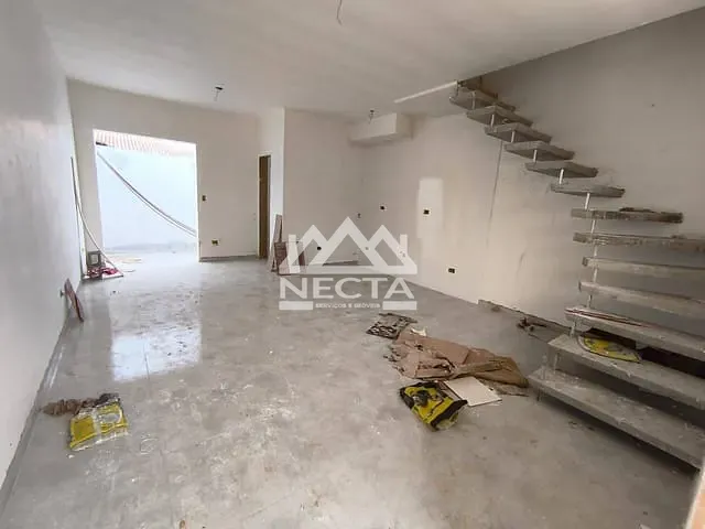 Sobrado com 74m² 2 quartos e 2 banheiros, à venda, no bairro Massaguaçu em Caraguatatuba