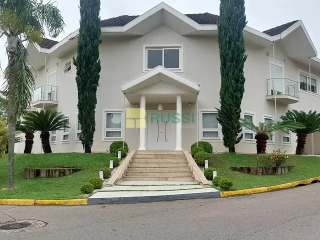 Sobrado com 607m² 3 quartos e 6 banheiros, à venda, no bairro Villa Branca em Jacareí