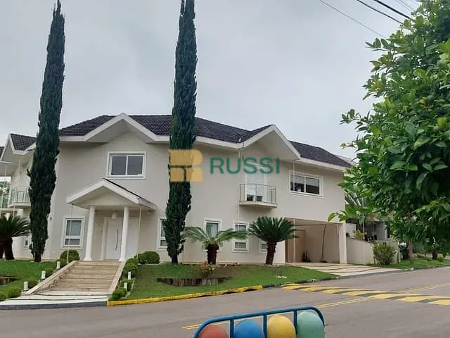 Sobrado com 607m² 3 quartos e 6 banheiros, à venda, no bairro Villa Branca em Jacareí