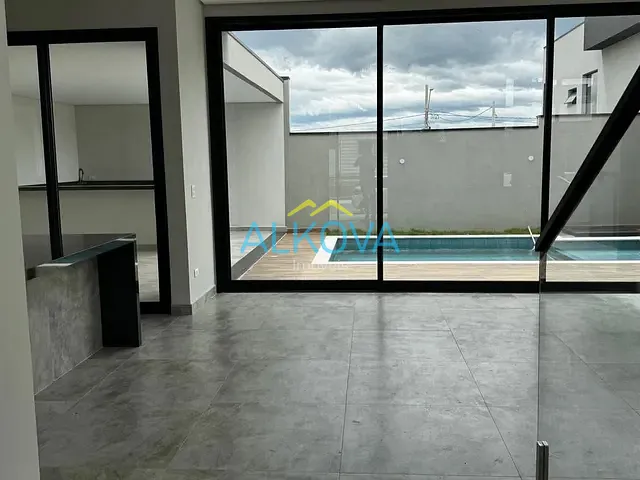 Sobrado com 280m² 4 quartos e 6 banheiros, à venda, no bairro Recanto dos Eucaliptos em São José dos Campos