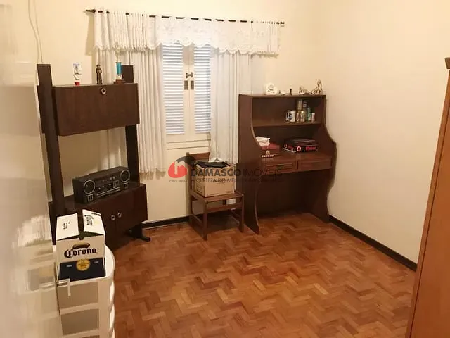 Sobrado com 261m² 3 quartos e 1 banheiro, à venda, no bairro Olímpico em São Caetano do Sul