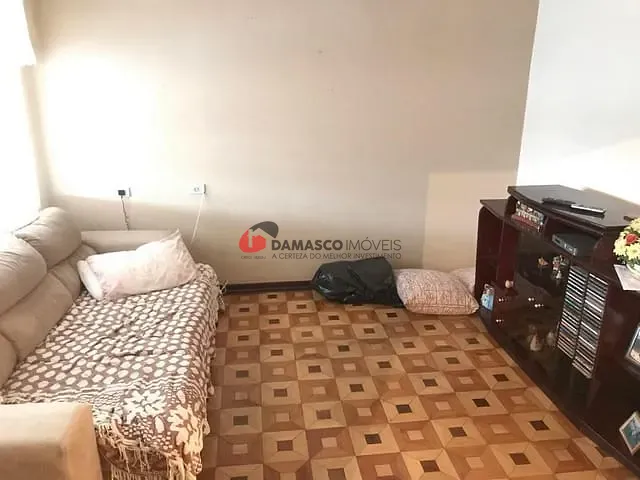 Sobrado com 261m² 3 quartos e 1 banheiro, à venda, no bairro Olímpico em São Caetano do Sul