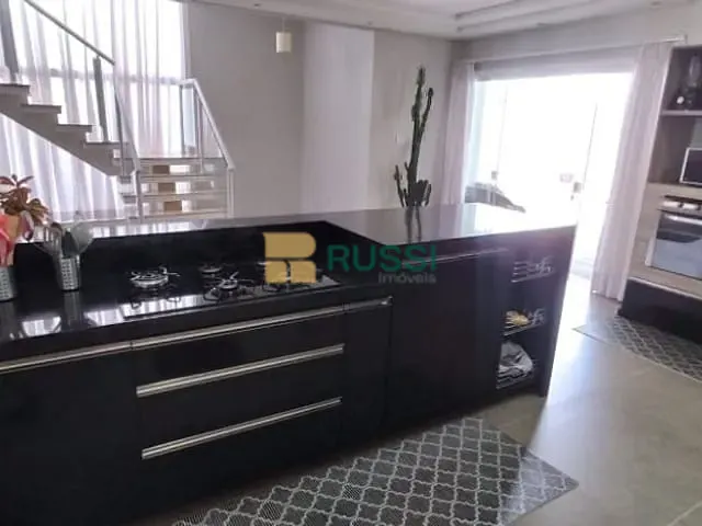 Sobrado com 300m² 3 quartos e 4 banheiros, à venda, no bairro Condomínio Terras do Vale em Caçapava