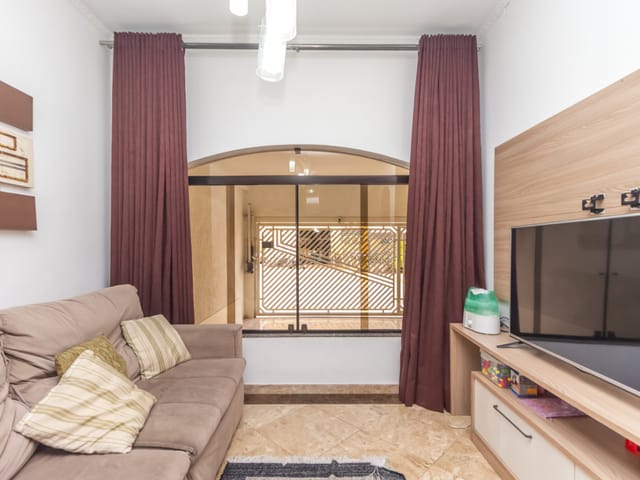 Foto do Sobrado - Sobrado para venda em Jardim Guanca com 3 quartos, sendo 1 suíte , 190m² | Correteria Imóveis