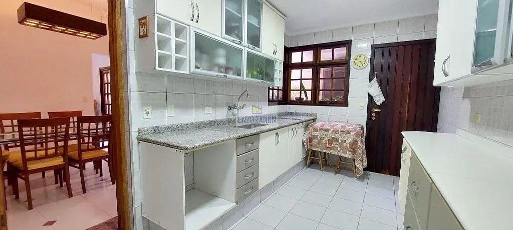Sobrado, 4 quartos, 243 m² - Foto 10