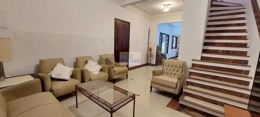 Sobrado, 4 quartos, 243 m² - Foto 1