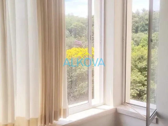 Sobrado com 1512m² 4 quartos e 6 banheiros, à venda, no bairro Condomínio Residencial Mirante do Vale em Jacareí