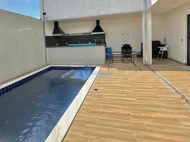 Sobrado com 190m² 3 quartos e 2 banheiros, à venda, no bairro Residencial Parque Imperial em Salto