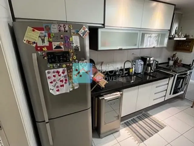 Sobrado com 250m² 3 quartos e 4 banheiros, à venda, no bairro Loteamento Villa Branca em Jacareí