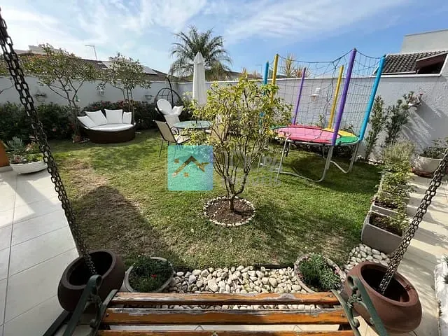 Sobrado com 250m² 3 quartos e 4 banheiros, à venda, no bairro Loteamento Villa Branca em Jacareí