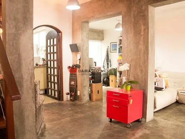 Sobrado com 130m² 3 quartos e 1 banheiro, à venda, no bairro Barcelona em São Caetano do Sul