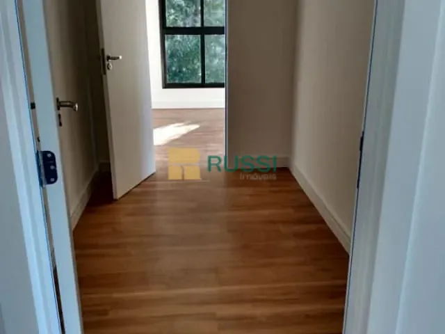 Sobrado com 1006m² 4 quartos e 4 banheiros, à venda, no bairro Tapanhão em Jambeiro
