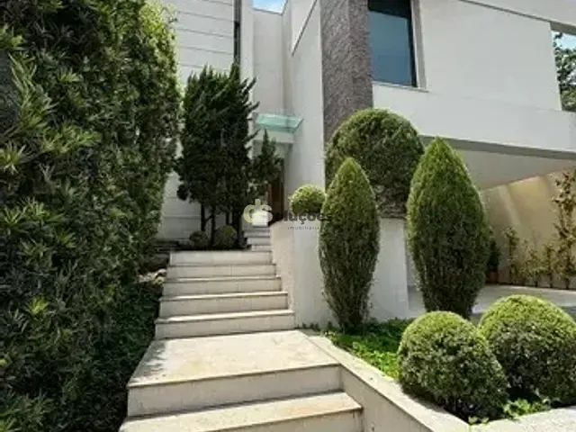 Sobrado com 552m² 4 quartos e 6 banheiros, à venda, no bairro Jardim das Bandeiras em São Paulo