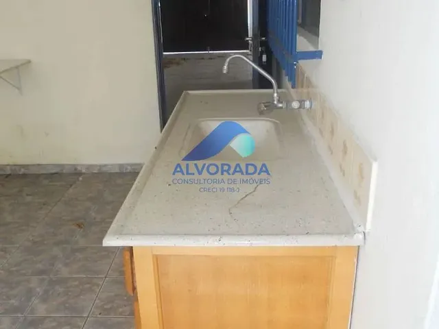 Sobrado com 188m² 4 quartos e 3 banheiros, à venda, no bairro Jardim das Indústrias em São José Dos Campos