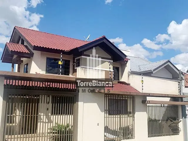 Sobrado com 181m² 3 quartos e 2 banheiros, à venda, no bairro Jardim Carvalho em Ponta Grossa