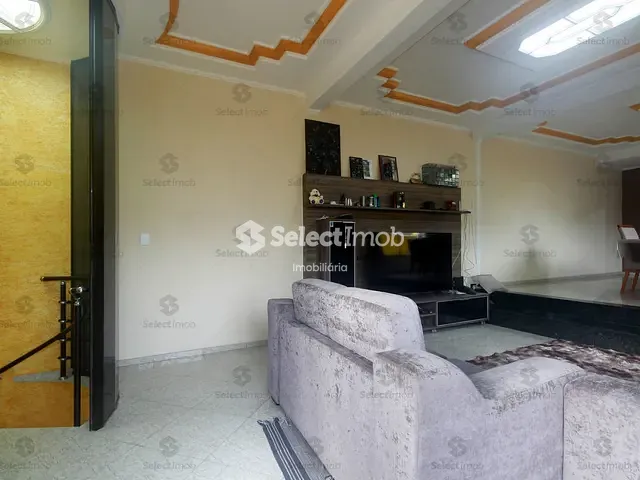 Sobrado com 287m² 2 quartos e 3 banheiros, à venda, no bairro Jardim Pilar em Mauá