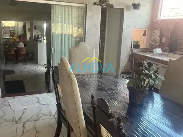 Sobrado com 125m² 2 quartos e 3 banheiros, à venda, no bairro Bosque dos Eucaliptos em São José dos Campos