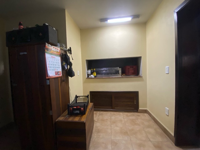 Casa 4 quartos e 2 banheiros, à venda, no bairro Três Vendas em Pelotas