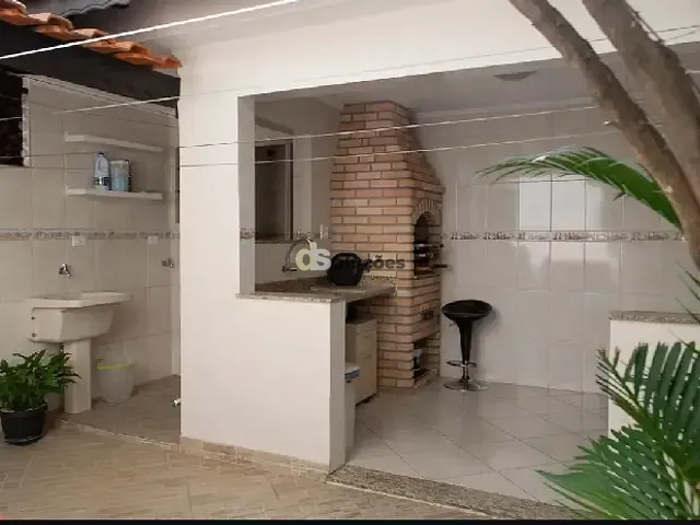 Sobrado 2 quartos e 2 banheiros, à venda, no bairro Vila Paulicéia em São Paulo