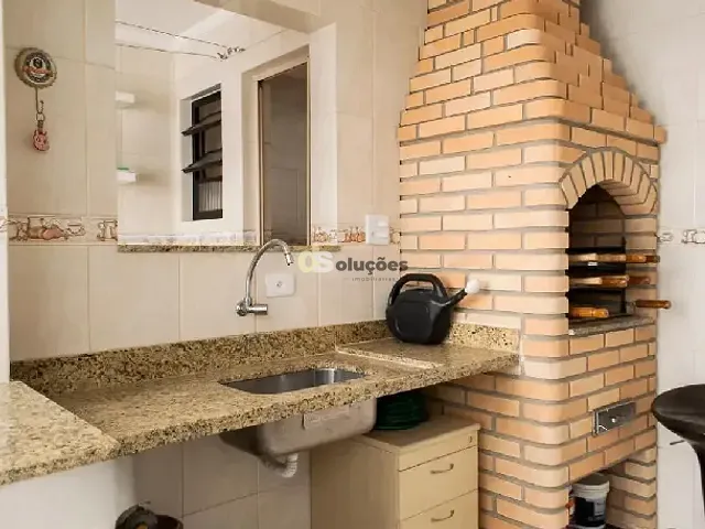 Sobrado 2 quartos e 2 banheiros, à venda, no bairro Vila Paulicéia em São Paulo