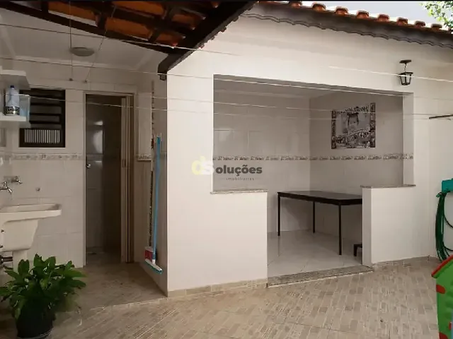 Sobrado 2 quartos e 2 banheiros, à venda, no bairro Vila Paulicéia em São Paulo