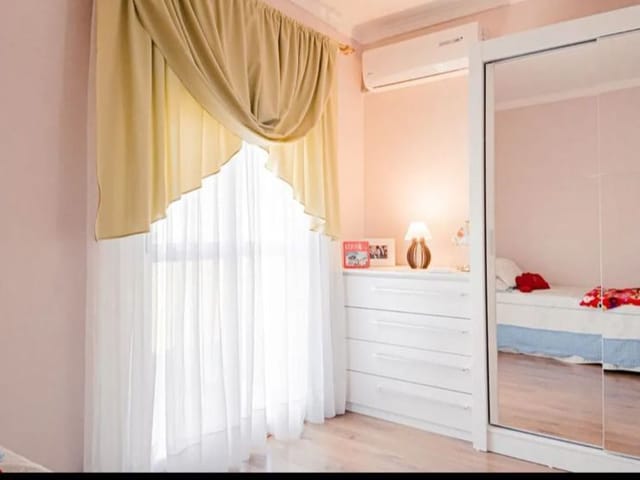 Casa com 476m² 2 quartos e 3 banheiros, à venda, no bairro Laranjal em Pelotas
