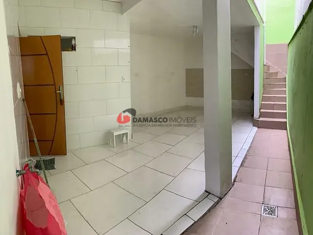 Sobrado com 124m² 3 quartos e 1 banheiro, à venda, no bairro Santa Maria em São Caetano do Sul