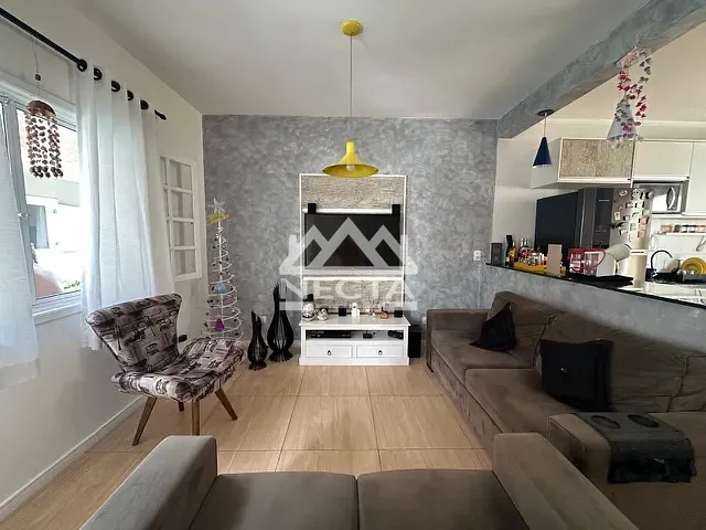 Sobrado com 114m² 2 quartos e 3 banheiros, à venda, no bairro Martim de Sá em Caraguatatuba