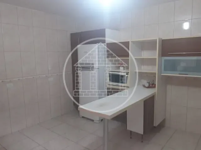 Sobrado com 176m² 3 quartos e 2 banheiros, à venda ou para alugar, no bairro Conjunto Residencial Salvador Tolezani em São Paulo