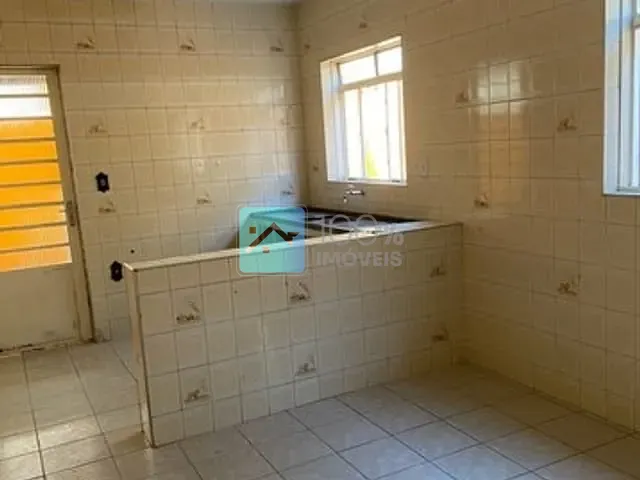 Sobrado com 300m² 4 quartos e 3 banheiros, à venda, no bairro Bosque dos Eucaliptos em São José dos Campos