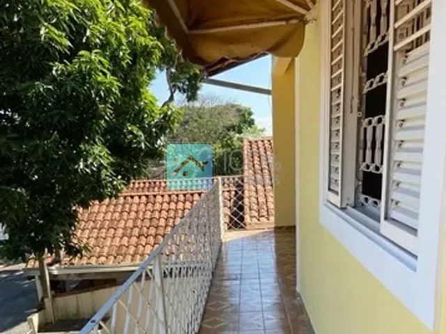 Sobrado com 300m² 4 quartos e 3 banheiros, à venda, no bairro Bosque dos Eucaliptos em São José dos Campos