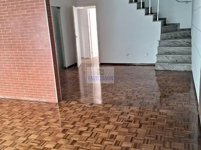 Sobrado com 250m² 4 quartos e 1 banheiro, à venda, no bairro Santa Terezinha em São Bernardo do Campo