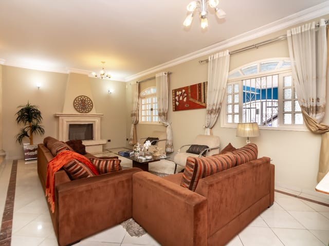 Foto do Sobrado - Sobrado para venda em Vila São Pedro com 4 quartos, sendo 2 suítes, 402m² | Lares e Andares Imóveis